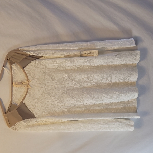 Mystery lace top - Picture 1 of 6